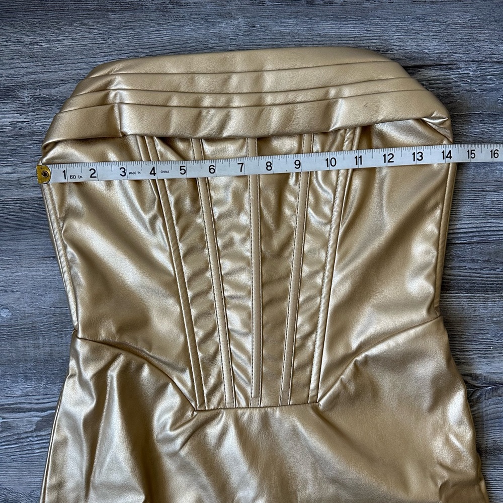 Sold Gold faux leather dress - Picture 6 of 16
